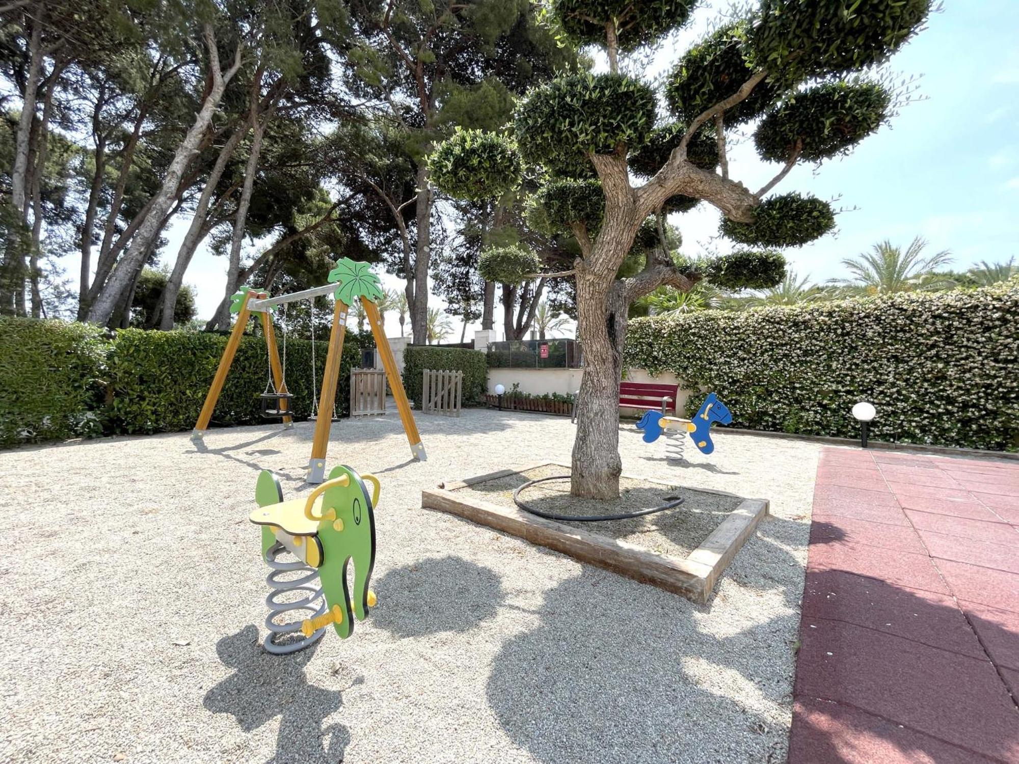 Luxurycambrils Resort&Spa Bagian luar foto